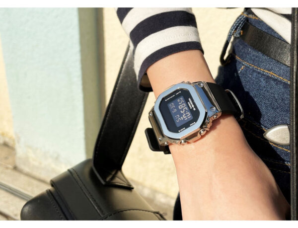 Reloj G-SHOCK Héroes correa de resina GM-S5600-1 - Imagen 3