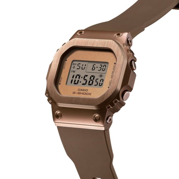 Reloj G-SHOCK Héroes correa de resina GM-S5600BR-5 - Imagen 3